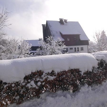 Apartment In Langewiese Sauerland With Garden Winterberg Exteriör bild