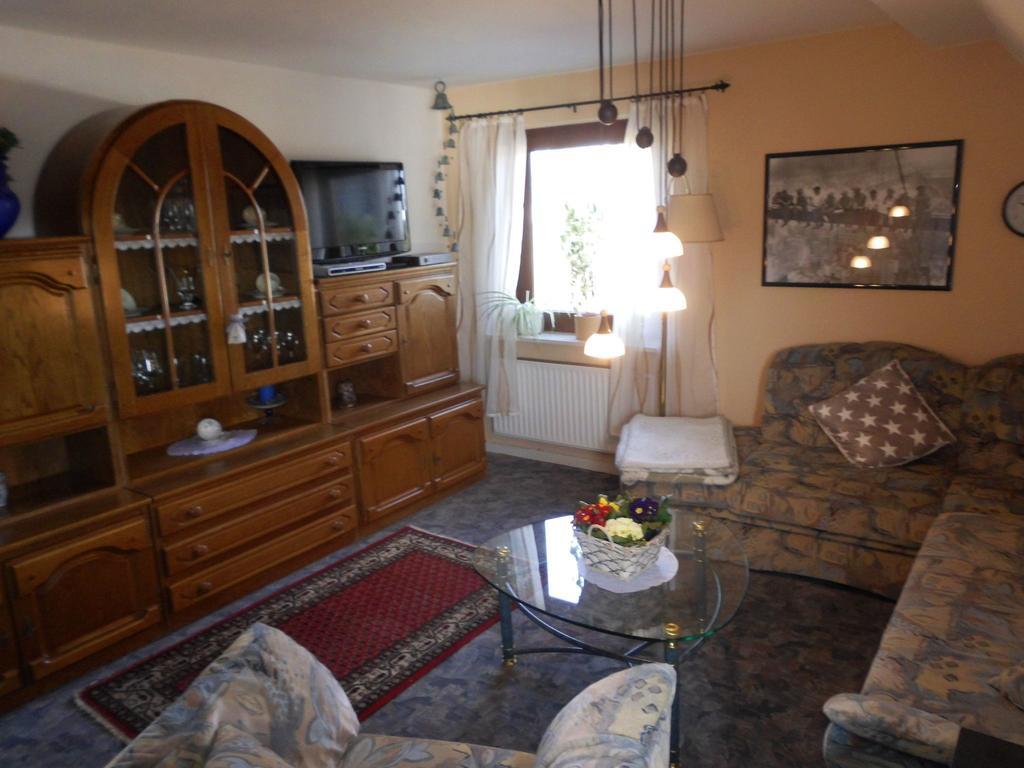 Apartment In Langewiese Sauerland With Garden Winterberg Exteriör bild