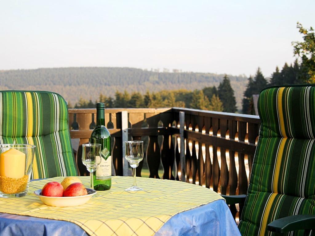 Apartment In Langewiese Sauerland With Garden Winterberg Exteriör bild